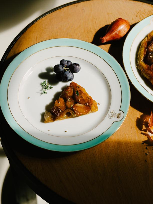 Tarte Tatin mit Schalotten: Tarte Tatin mit Schalotten