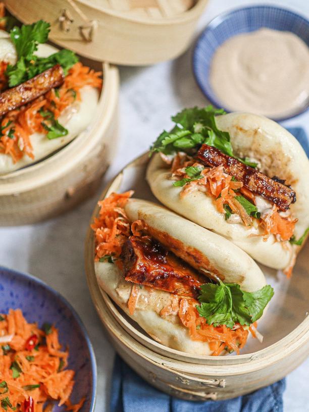 Gua Bao mit BBQ-Tofu: Dem Brötchen Dampf machen