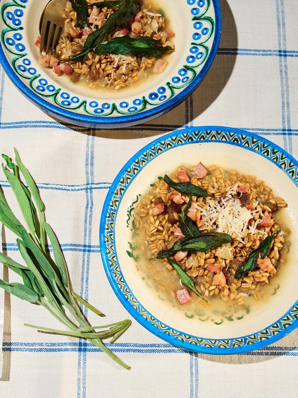 Orzo mit Speck: Fast Risotto aus Nudeln