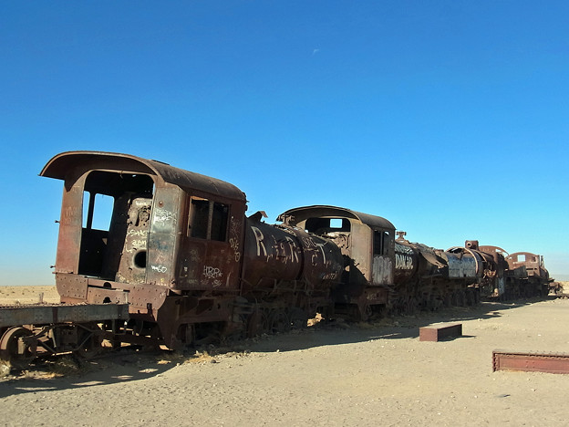 写真: Cementerio de Trenes