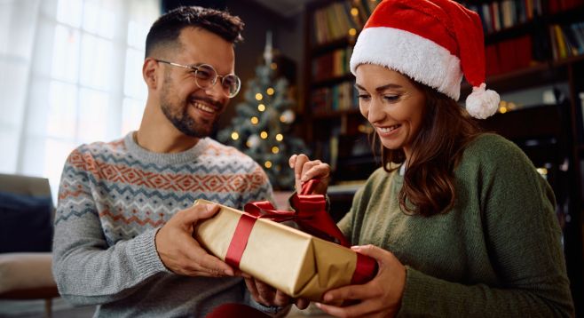 He surprises his friend with a mailbox.org voucher