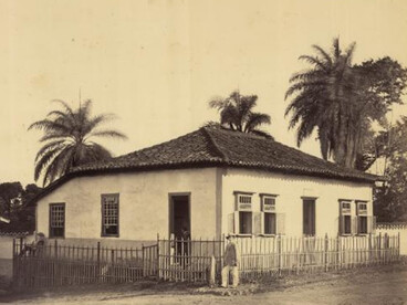 Fotografia de Augusto Riedel. Morada do Dr. Lund em Lagoa Santa, [1868-1869]. Lagoa Santa (MG) / Biblioteca Nacional,  1868-1869