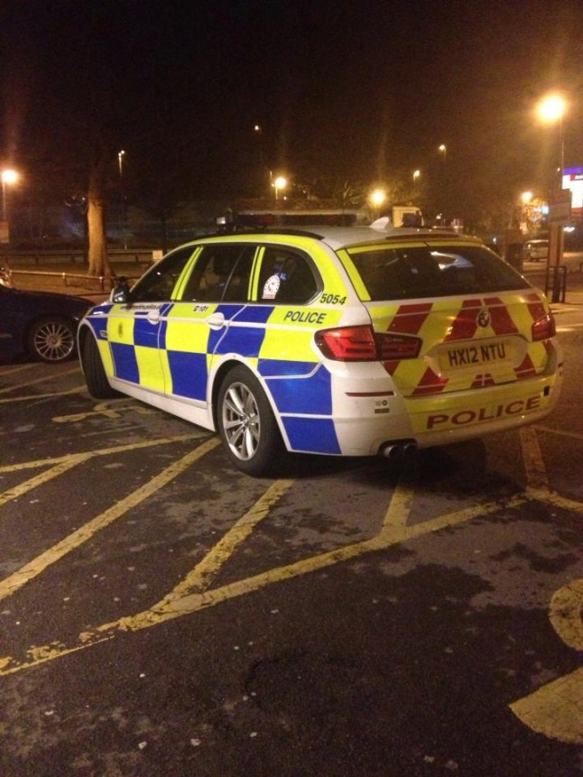 Hampshire Constabulary  There's been a great level of interest in this photo over the last couple of days and judging by the number of comments we thought you'd like some clarity on what actually happened. We received an urgent call from staff at McDonalds in Hedge End shortly after 9.20pm on Saturday after reports of a group of approximately 10 youths in and around the restaurant being abusive, threatenin.