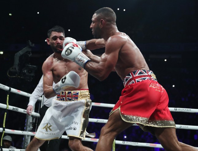 AMIR KHAN v KELL BROOK 19-2-2022 AO ARENA, MANCHESTER PIC LAWRENCE LUSTIG AMIR KHAN v KELL BROOK