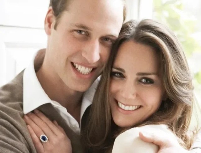 Prince William and Kate Middleton's engagement photo from 2010 (Picture: Getty)