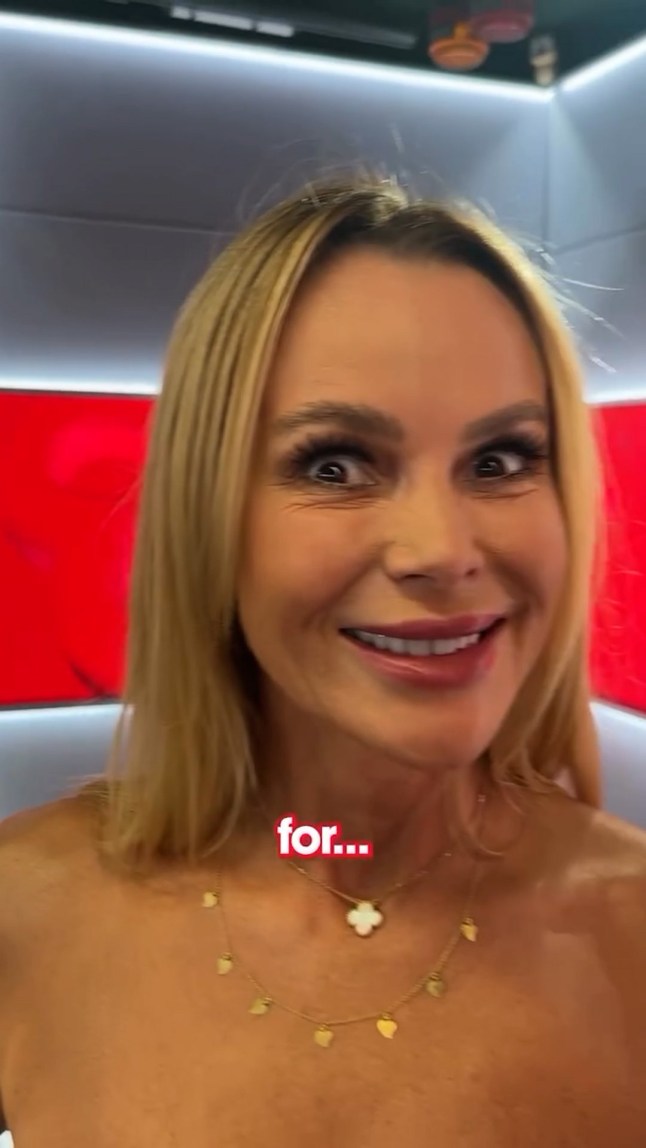 uncl grabs: Amanda Holden nude drawing