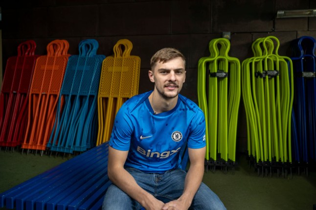 Chelsea Unveil New Signing Kiernan Dewsbury-Hall