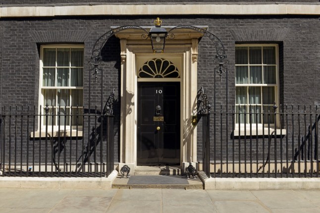 REDIRECT [NEWS, UK] Does the Prime Minister actually live at Number 10 Downing Street? (SEO)