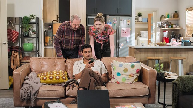 Karl and Mackenzie watch Haz hacking Holly's social media in Neighbours