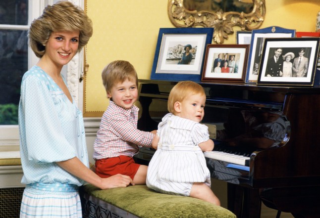 UNITED KINGDOM - OCTOBER 04: Diana, Princess of Wales with her sons, Prince William and Prince Harry, at the piano in Kensington Palace (Photo by Tim Graham Photo Library via Getty Images)