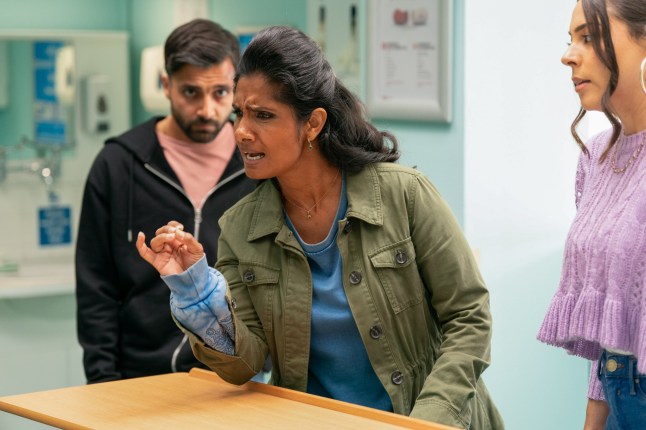 EastEnders,26-09-2024,6986,Vinny Panesar (SHIV JALOTA);Suki Kaur Panesar (BALVINDER SOPAL);Priya Nandra-Hart (SOPHIE KHAN LEVY),***EMBARGOED UNTIL 20:00hrs 25th SEPT 2024***,BBC PUBLIC SERVICE,Jack Barnes/Kieron McCarron The Panesars are shocked when Suki storms into Nish?s hospital room, where he?s recovering after his collapse, and unleashes her fury over his decision to sign the family empire over to grandchildren Nugget and Avani.