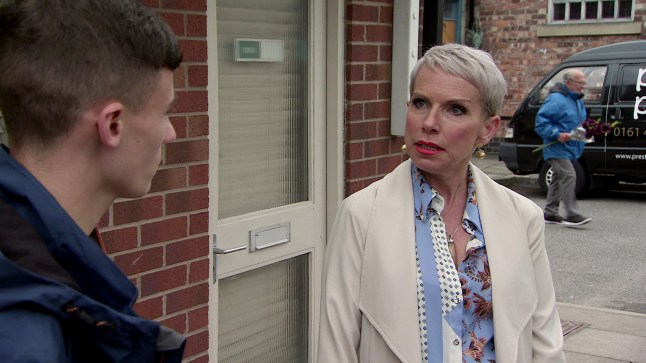 Debbie speaks to Jack outside the salon in Corrie