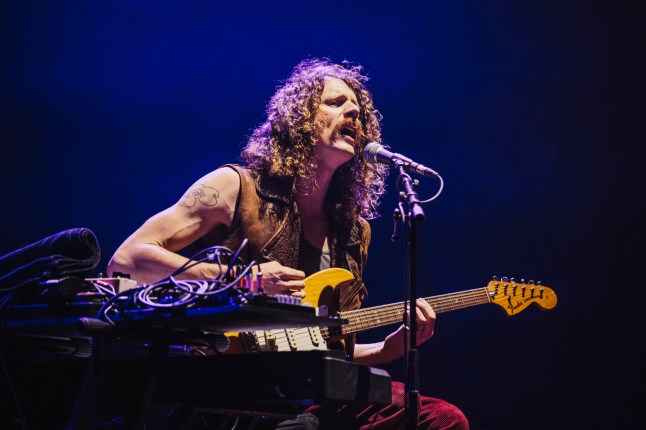 MANCHESTER, ENGLAND - JUNE 27: Blaine Harrison of Mystery Jets performs at O2 Apollo Manchester on June 27, 2017 in Manchester, England. (Photo by Andrew Benge/Redferns)