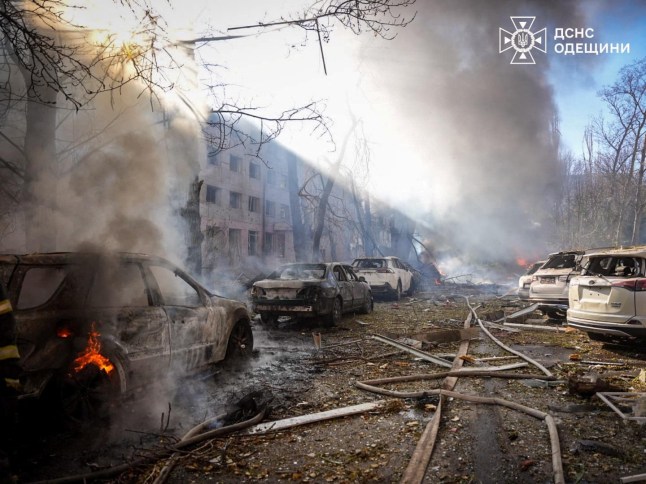 A view shows cars and a building heavily damaged during a Russian missile strike, amid Russia's attack on Ukraine, in Odesa, Ukraine November 18, 2024. Press service of the State Emergency Service of Ukraine/Handout via REUTERS ATTENTION EDITORS - THIS IMAGE HAS BEEN SUPPLIED BY A THIRD PARTY. DO NOT OBSCURE LOGO.