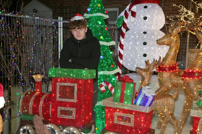 w8media. Kayleigh and Mark put up Christmas lights/a Christmas display every year and raise money for charity. This year it's for the British heart foundation after Mark had a triple heart bypass surgery at the grand old age of 30 years old. Lovely couple say they want to 'bring back the magic of Christmas. 06/12/2024.