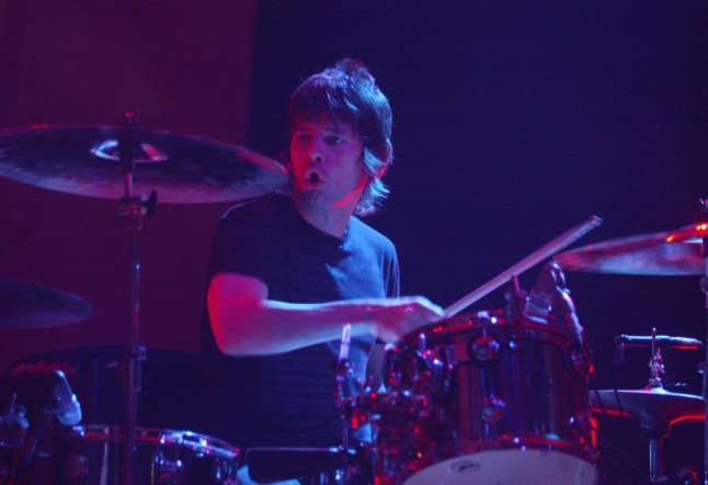 Zak Starkey in Oasis