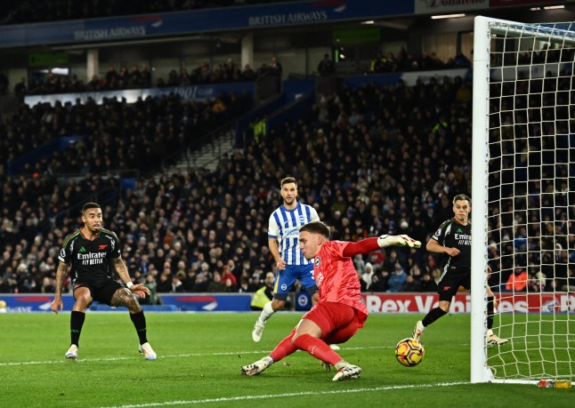 Soccer Football - Premier League - Brighton & Hove Albion v Arsenal - The American Express Community Stadium, Brighton, Britain - January 4, 2025 Arsenal's Ethan Nwaneri scores their first goal past Brighton & Hove Albion's Bart Verbruggen REUTERS/Dylan Martinez EDITORIAL USE ONLY. NO USE WITH UNAUTHORIZED AUDIO, VIDEO, DATA, FIXTURE LISTS, CLUB/LEAGUE LOGOS OR 'LIVE' SERVICES. ONLINE IN-MATCH USE LIMITED TO 120 IMAGES, NO VIDEO EMULATION. NO USE IN BETTING, GAMES OR SINGLE CLUB/LEAGUE/PLAYER PUBLICATIONS. PLEASE CONTACT YOUR ACCOUNT REPRESENTATIVE FOR FURTHER DETAILS..