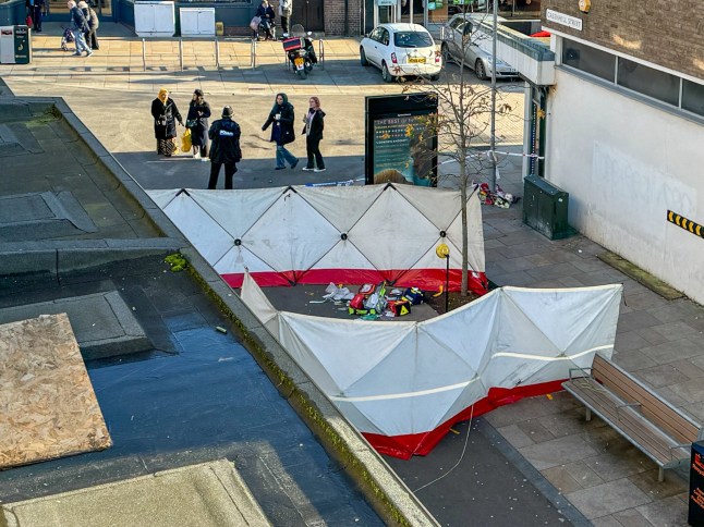 United Kingdom, Bedford 09 January 2025: Privacy tent at the scene of a stabbing in Bedford Bus Station. Police were called to Allhallows, Bedford at 5:50pm yesterday evening to reports of that ???a man had been seriously injured.??? A corden is still in place and a number of shops have been closed. Credit: Toby Shepheard / Story Picture Agency