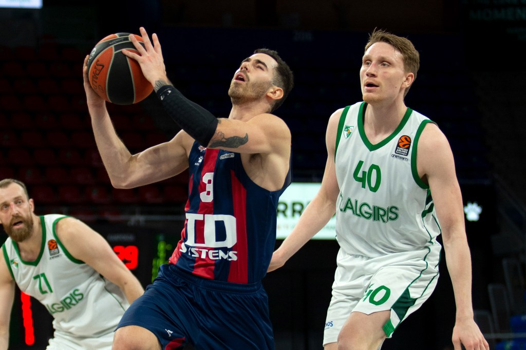 Luca Vildoza playing for Baskonia on Jan. 3, 2021