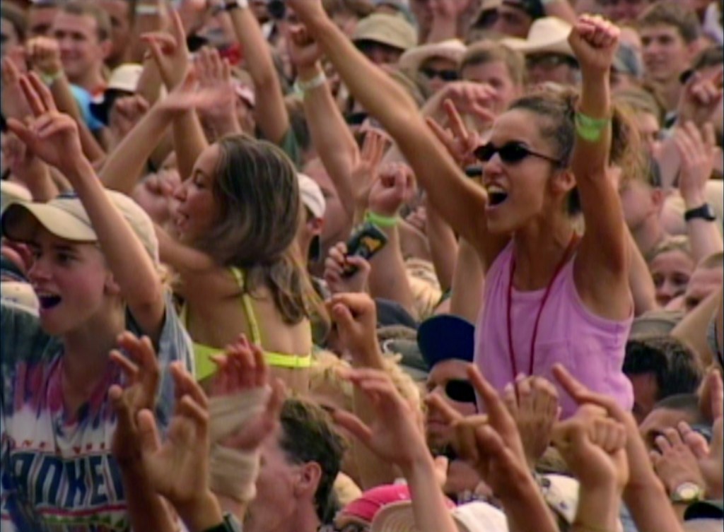 The hyper aggressive crowd became highly dangerous during Limp Bizkit's Saturday night set.