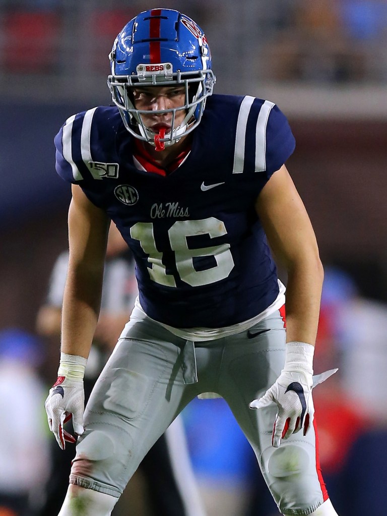 Luke Knox playing tor Ole Miss in 2019