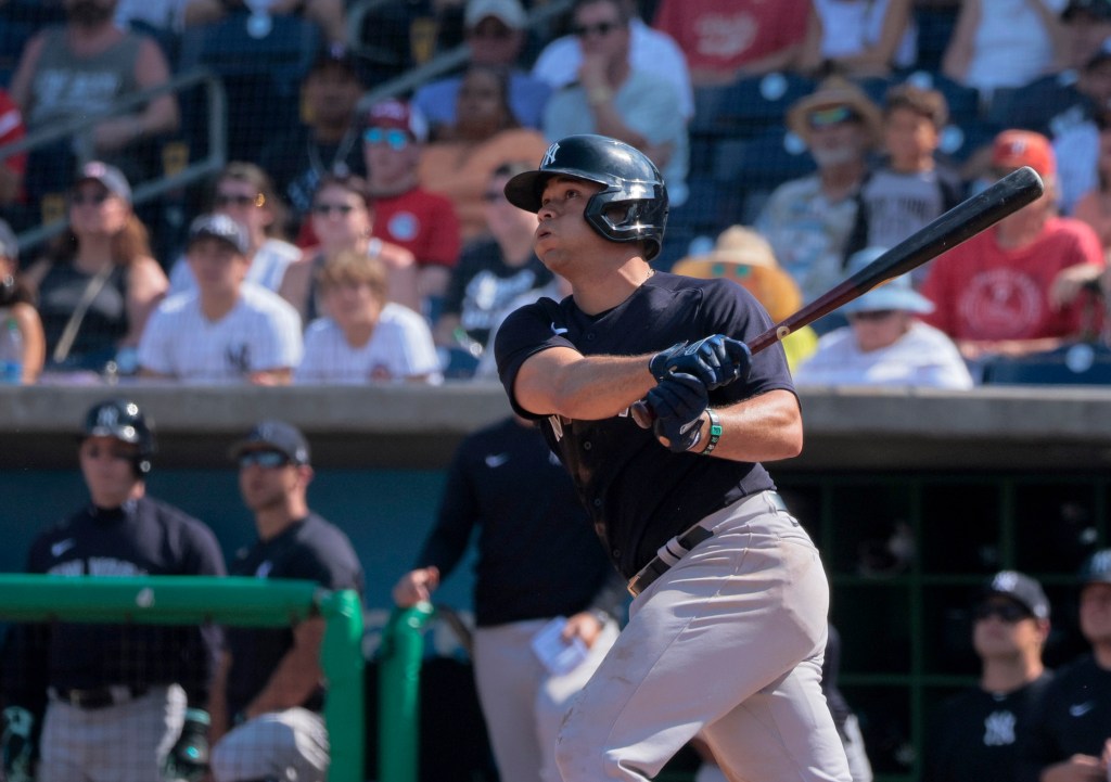 Isiah Kiner-Falefa doubles during a Yankees spring training game on Feb. 25, 2023.