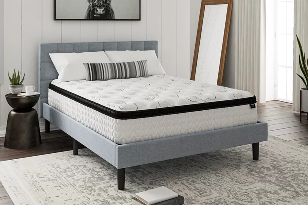 Signature Design by Ashley Chime 12'' Ultra Plush Mattress