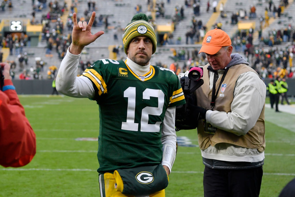 Aaron Rodgers told Pat McAfee that he was 90 percent leaning towards retirement before he went on his darkness retreat.