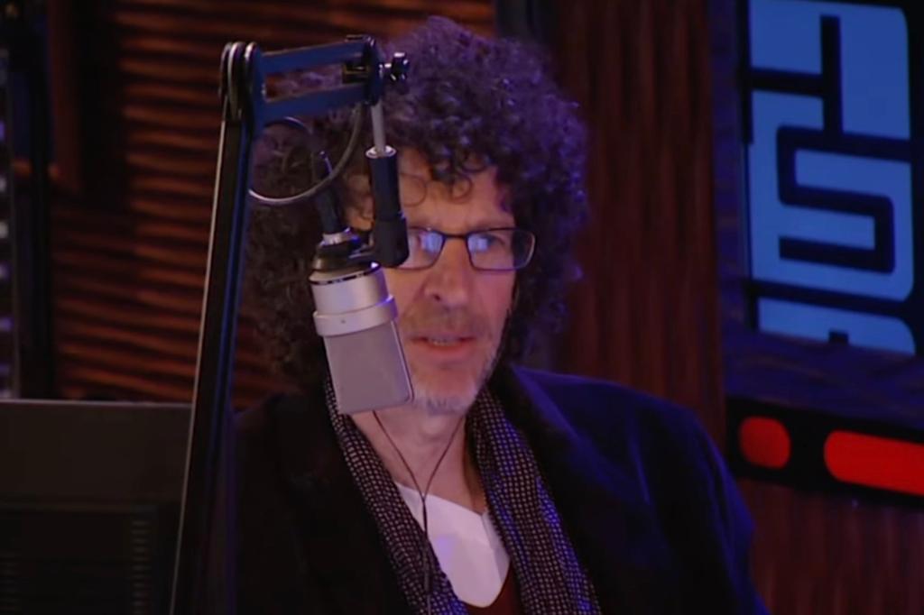 Howard Stern bashed singers Kid Rock and Travis Tritt for their transphobic response to TikTok star Dylan Mulvaney's partnership with Bud Light.