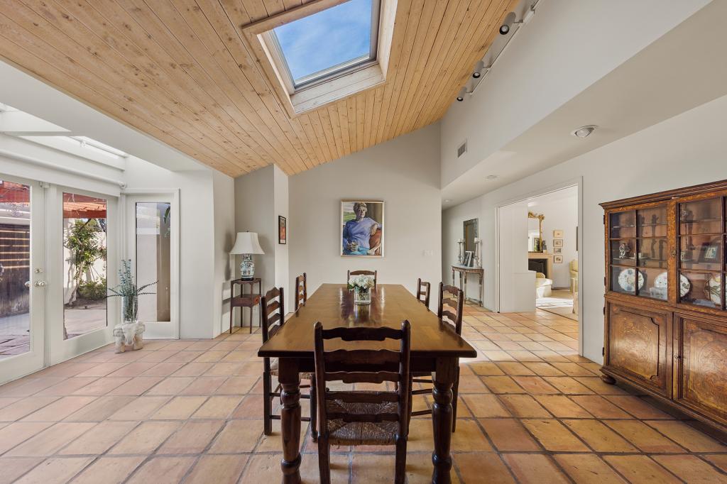 angela lansbury brentwood home