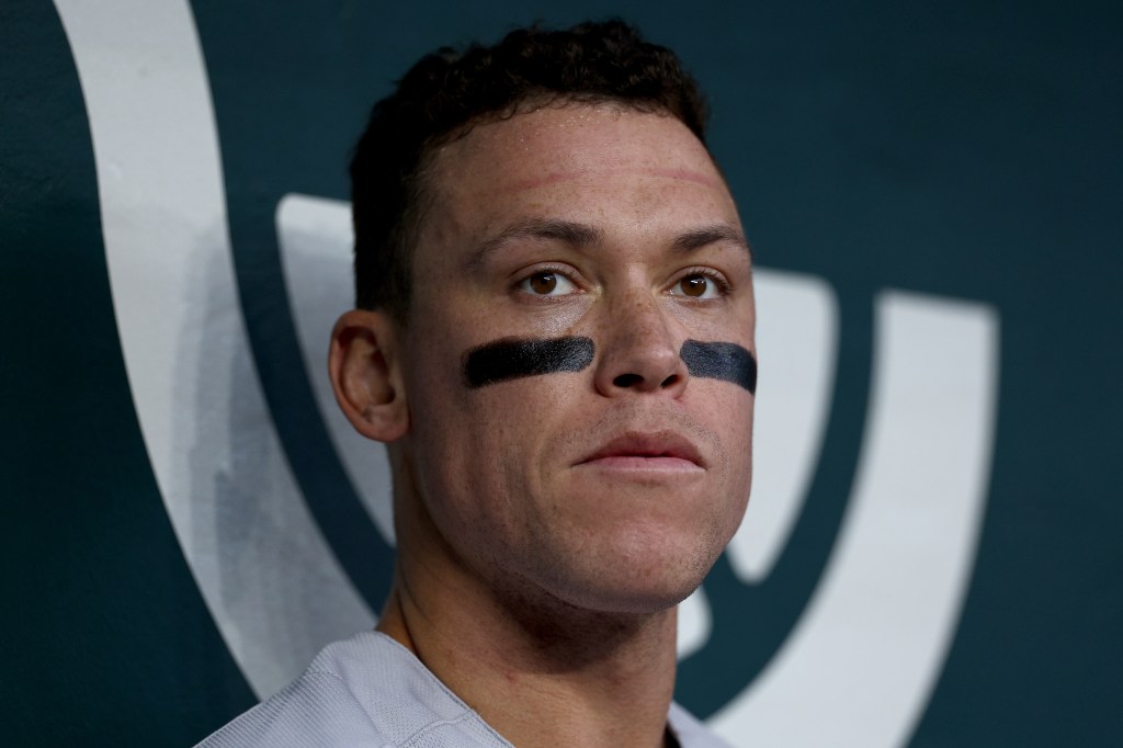 Aaron Judge suffers a mild strain near the top of his hip in Yankees' latest injury concern.