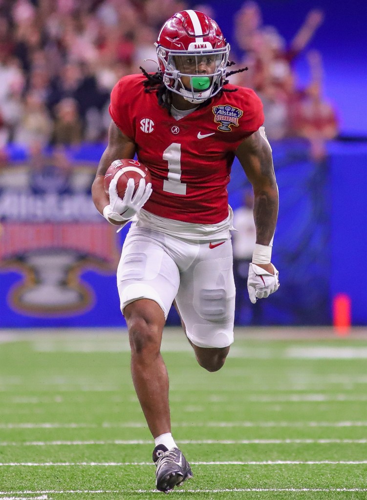 Alabama Crimson Tide running back Jahmyr Gibbs (1) runs for a big gain during the Allstate Sugar Bowl on Dec. 31, 2022.