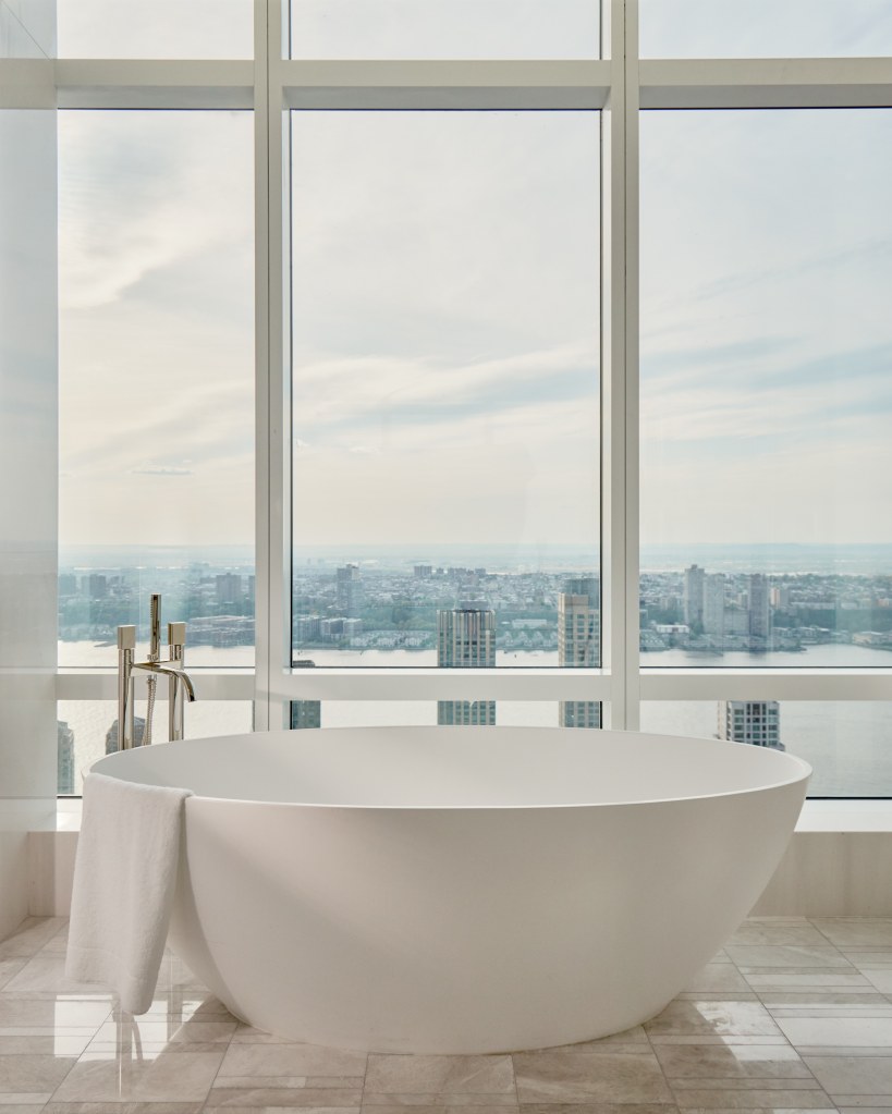 Bathtub at 200 Amsterdam Avenue penthouse, overlooking the Hudson River