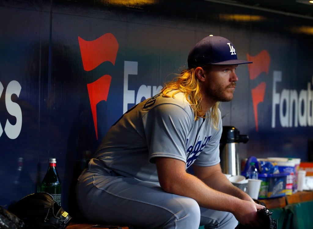 Noah Syndergaard stares into space after a bad Dodgers start