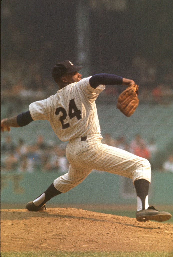 Al Downing pitches during a game in 1964 at Yankee Stadium in the Bronx.