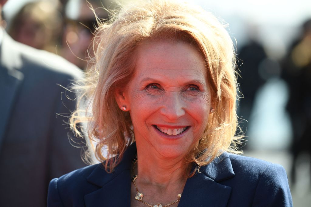 Media heriess Shari Redstone has been talking to potential suitors about selling National Amusements, as well as Paramount Global.