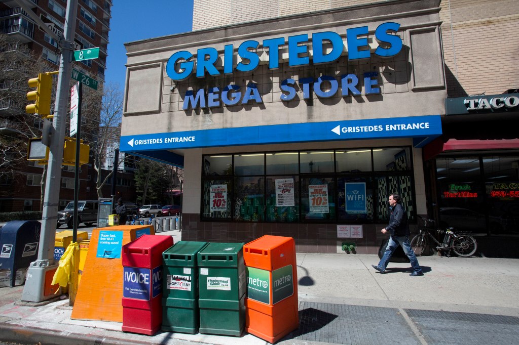 The exterior of a Gristedes store.