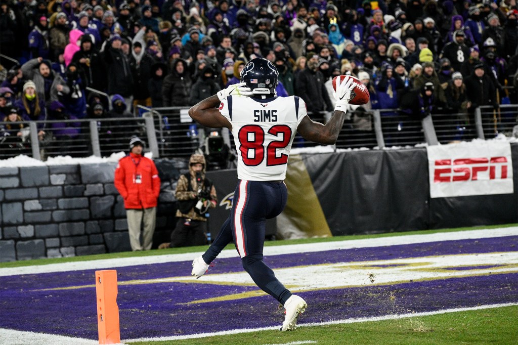 Steven Sims returned a punt 67 yards for a touchdown against the Ravens.