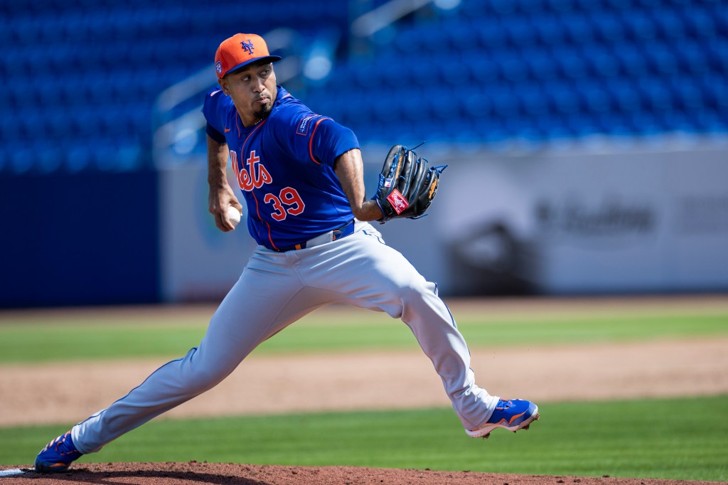 Edwin Diaz is hoping to give the Mets' bullpen a boost.