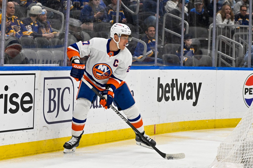 Captain Anders Lee says the Isles "have it," they just need to capitalize on opportunities. 