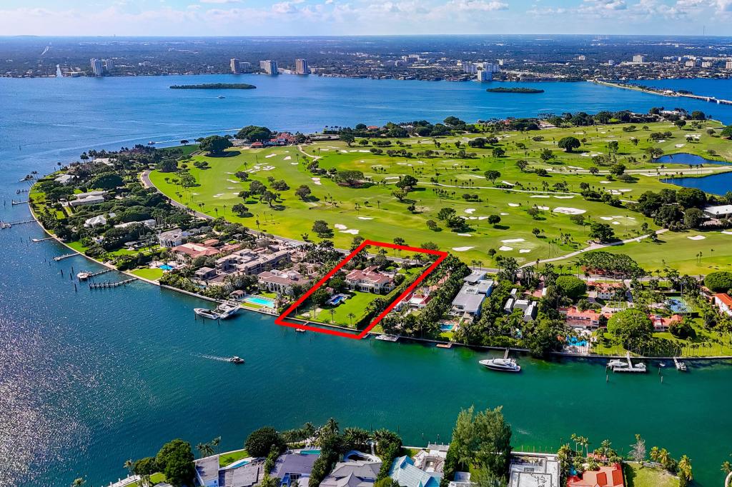 The outline shows Jeff Bezos' new property purchase from an aerial drone photo of Miami Beach's Indian Creek Island.