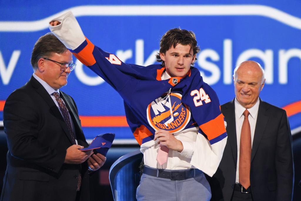 Cole Eiserman is selected by the New York Islanders with the 20th overall pick during the first round of the 2024 Upper Deck NHL Draft at Sphere on June 28, 2024 in Las Vegas, Nevada. 