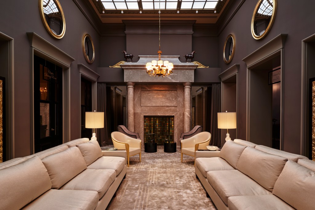 The lounge area. 