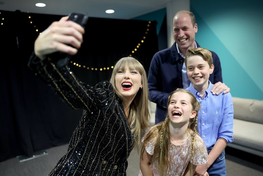 Prince William dancing to 'Shake It Off' with Prince George and Princess Charlotte at Taylor Swift's concert in London