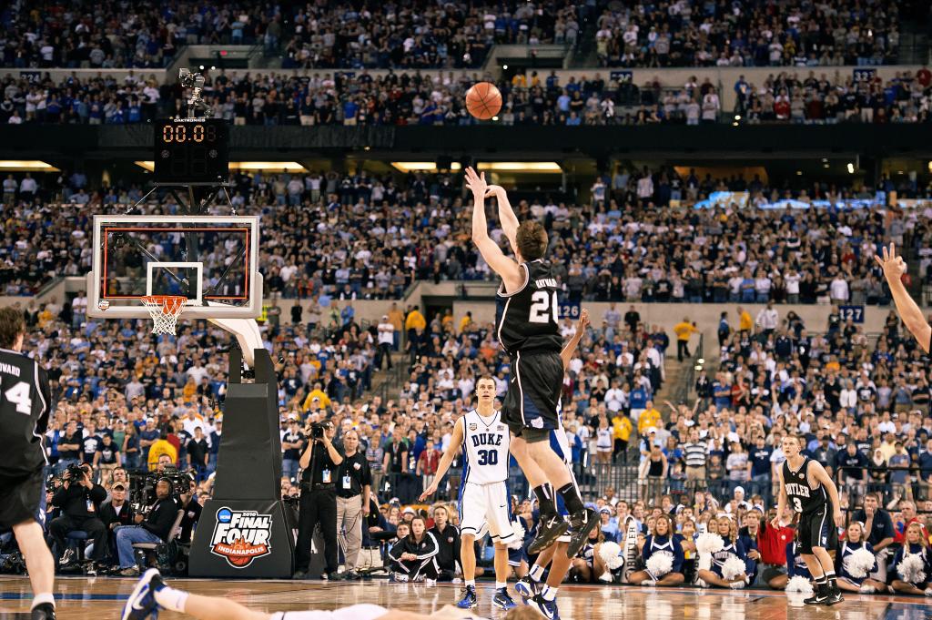 Butler Gordon Hayward (20) in action, missing shot to end game vs Duke