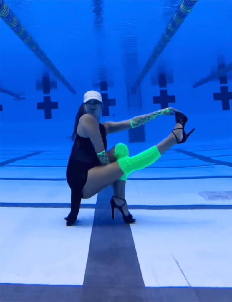 Kristina Makushenko, a former four-time World Champion in synchronized swimming, performed Rachael Gunn's breakdance routine from the 2024 Paris Olympics while underwater and wearing high heels.