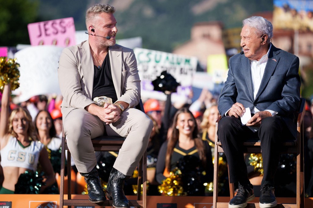 Pat McAfee (l) and Lee Corso (r) on ESPN's "College GameDay" on Sept. 16, 2023.