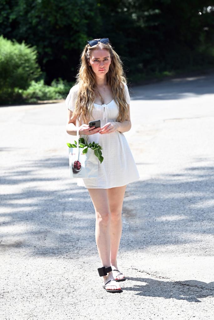 Kelly Cutrone takes con artist Anna Sorokin aka Anna Delvey to the Farmers Market in Upstate New York wearing her ankle monitor after a judge made her free to run in the city and use her social media.