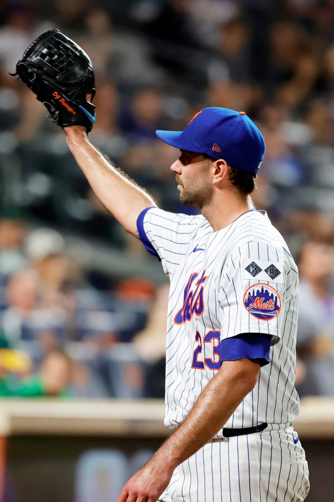 David Peterson acknowledges the Citi Field crowd during a start for the Mets this season.