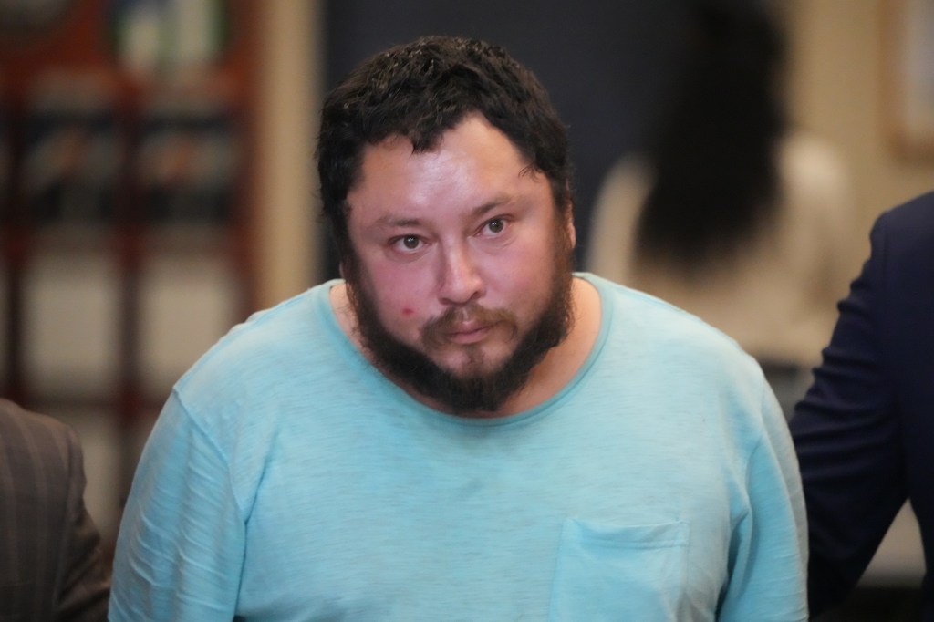 Hansel Esparragoza, 37 – a Staten Island resident with 21 prior arrests – was charged with felony assault in the attack of an 81-year-old Upper West Side woman, cops said.